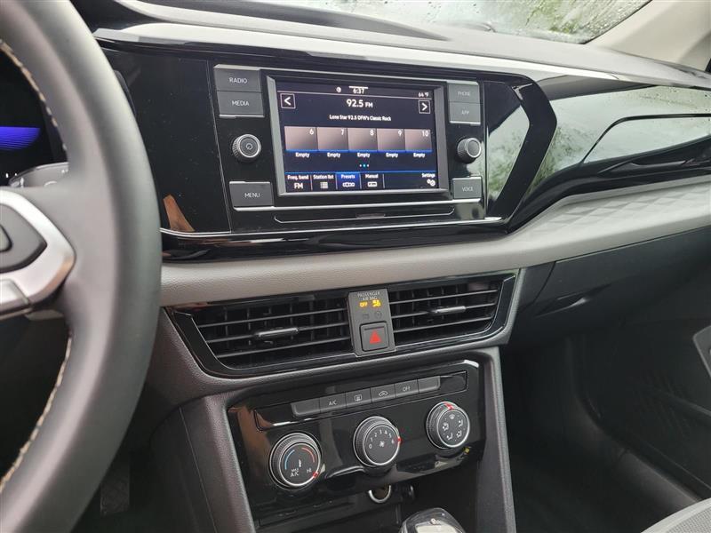 Volkswagen Taos S 2023