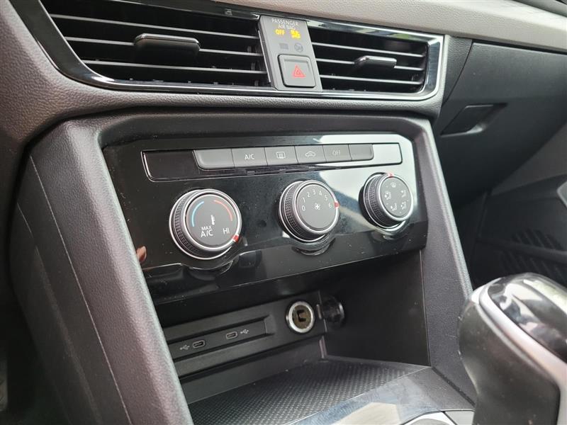 Volkswagen Taos S 2023