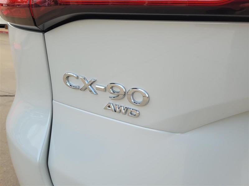 Mazda CX-90  2026