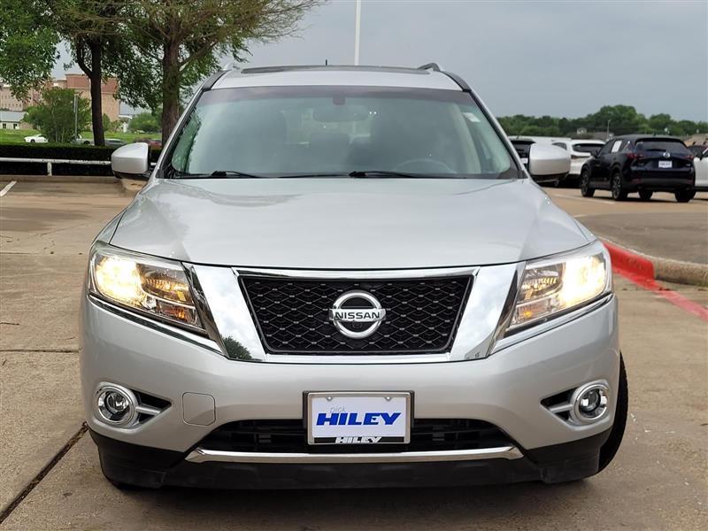 Nissan Pathfinder SL 2WD 2015