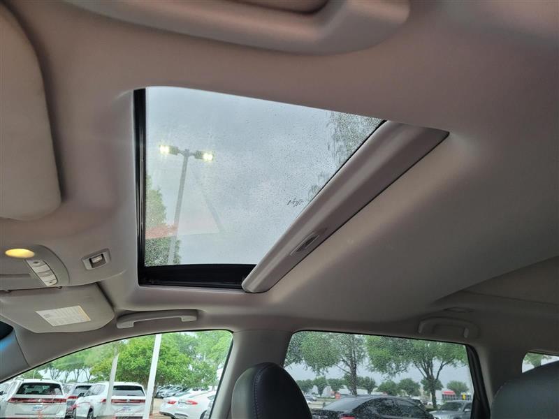 Nissan Pathfinder SL 2WD 2015