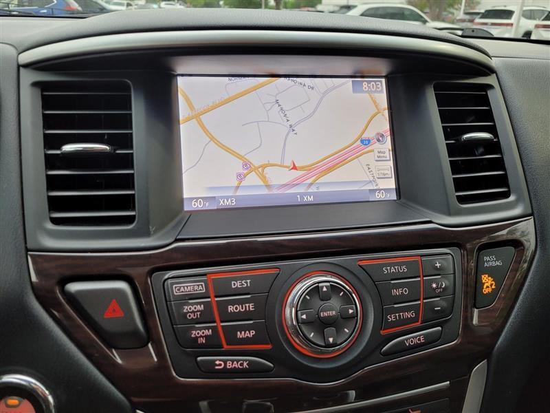 Nissan Pathfinder SL 2WD 2015