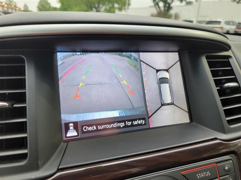 Nissan Pathfinder SL 2WD 2015