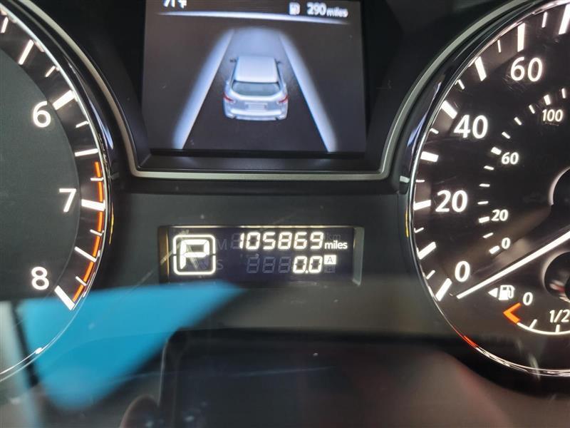 Nissan Pathfinder SL 2WD 2015