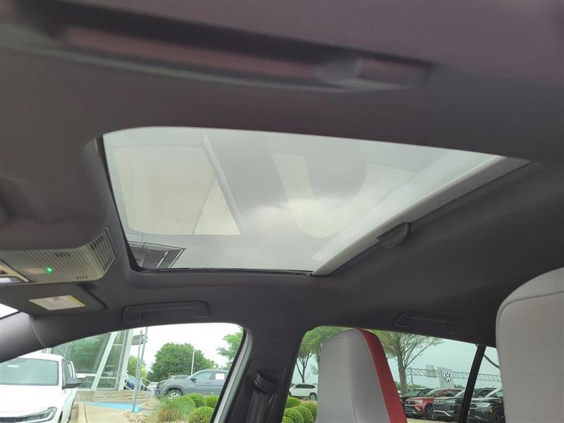 Volkswagen Golf GTI SE 2024