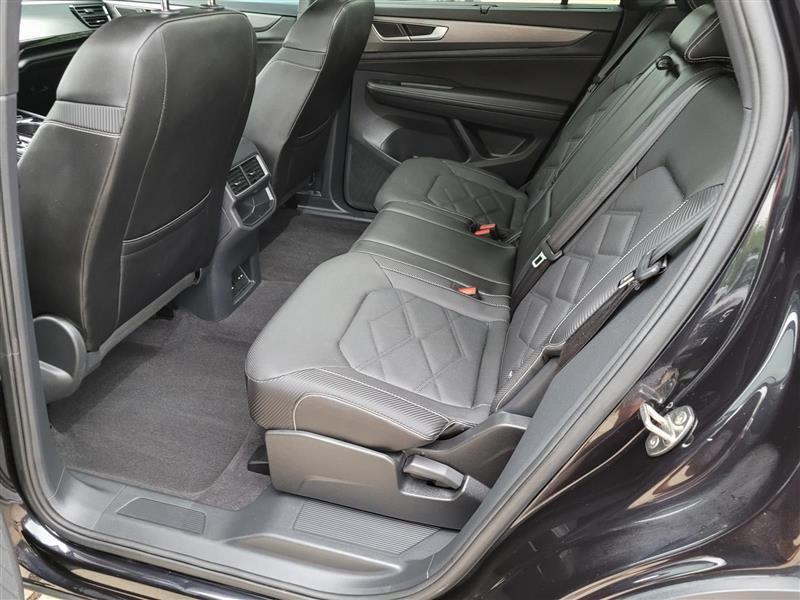 Volkswagen Atlas Cross Sport SE w/Technology 2024