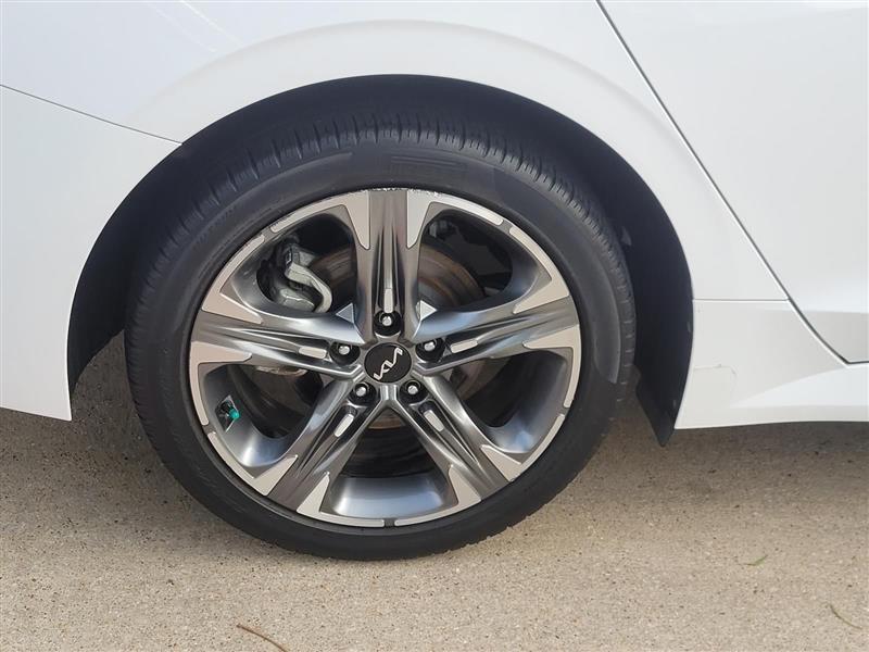 Kia K5 EX 2023