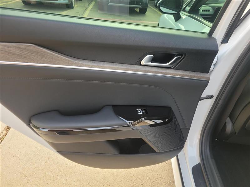 Kia K5 EX 2023