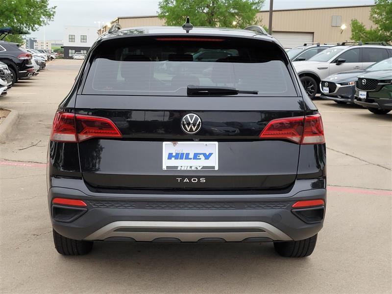 Volkswagen Taos S 2022