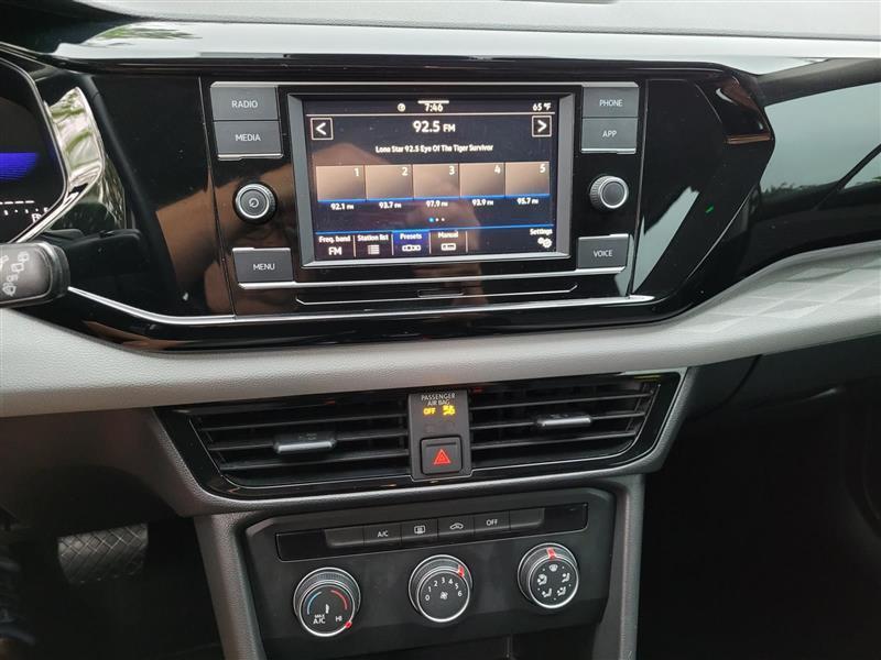 Volkswagen Taos S 2022