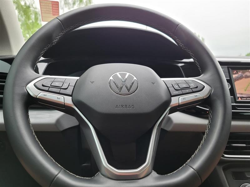 Volkswagen Taos S 2022
