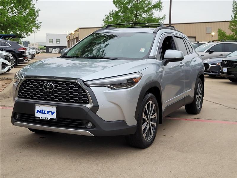 Toyota Corolla Cross XLE 2024