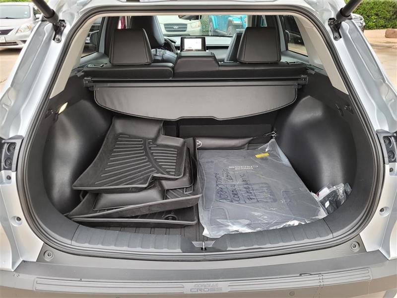 Toyota Corolla Cross XLE 2024