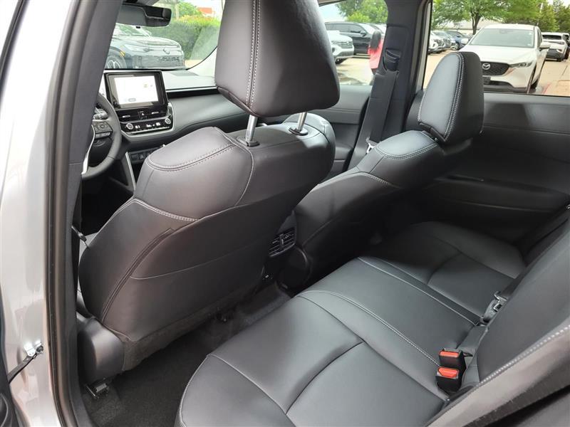 Toyota Corolla Cross XLE 2024