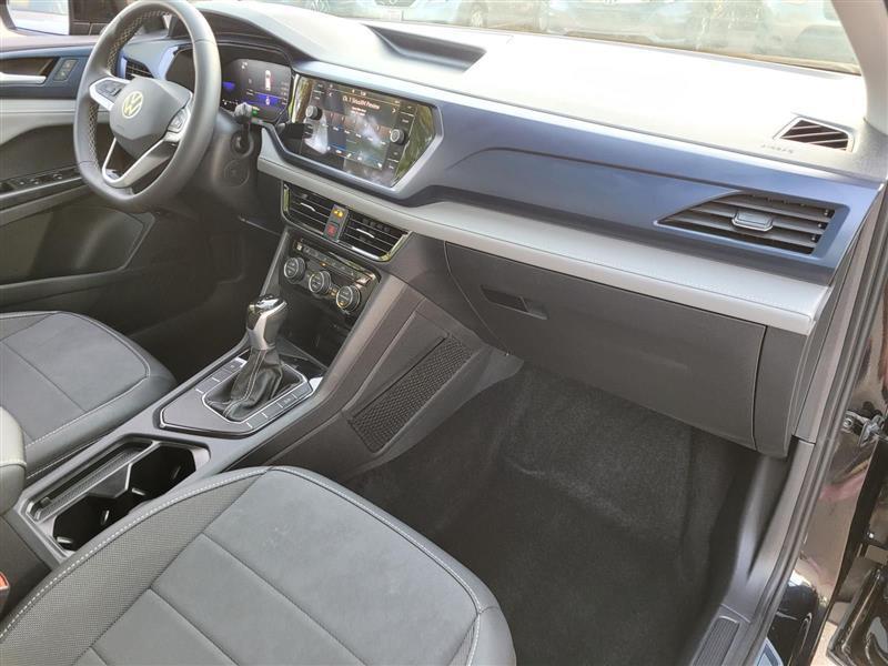 Volkswagen Taos Comfortline 2024