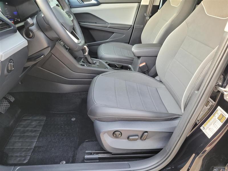 Volkswagen Taos Comfortline 2024