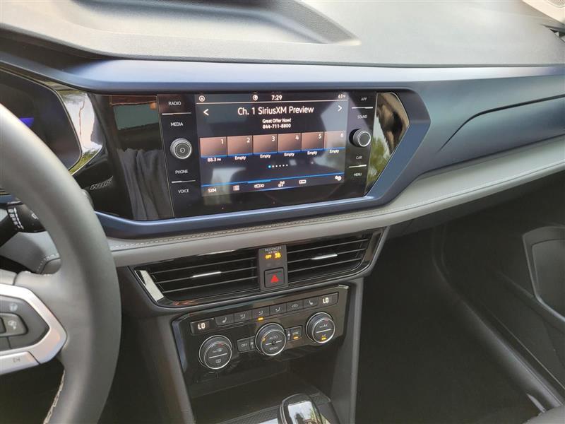 Volkswagen Taos Comfortline 2024