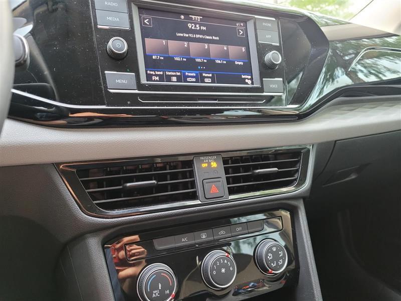 Volkswagen Taos S 2023