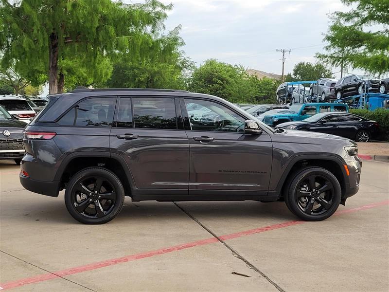 Jeep Grand Cherokee Limited 2WD 2023