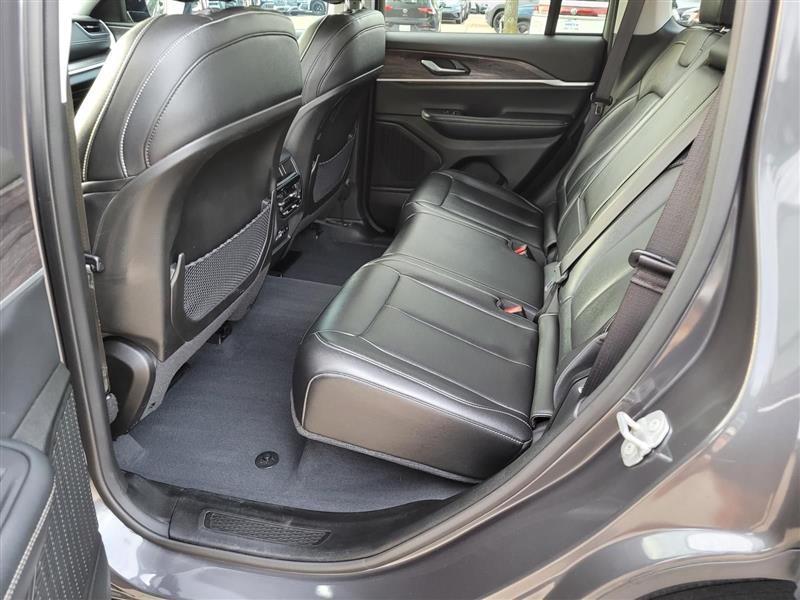 Jeep Grand Cherokee Limited 2WD 2023