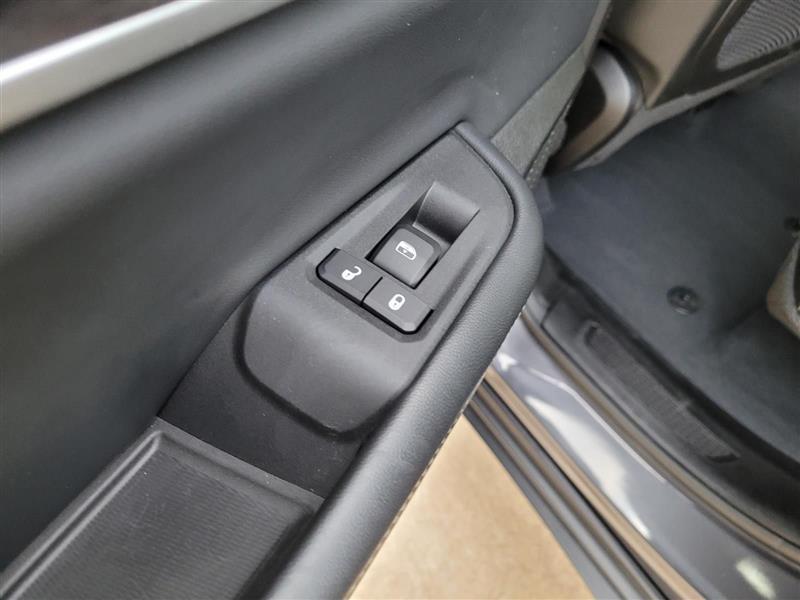 Jeep Grand Cherokee Limited 2WD 2023