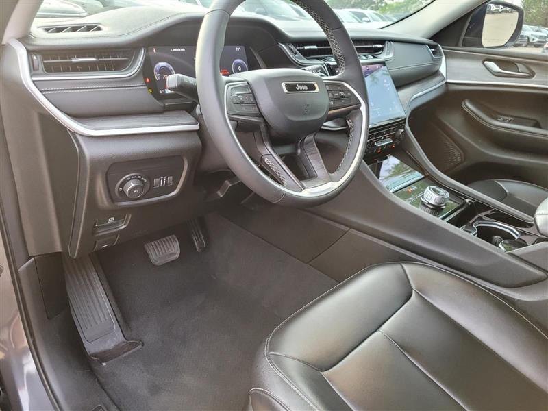 Jeep Grand Cherokee Limited 2WD 2023