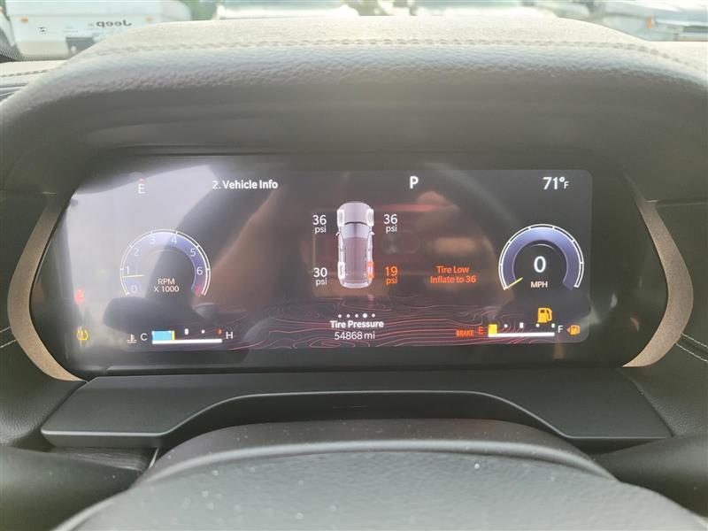 Jeep Grand Cherokee Limited 2WD 2023
