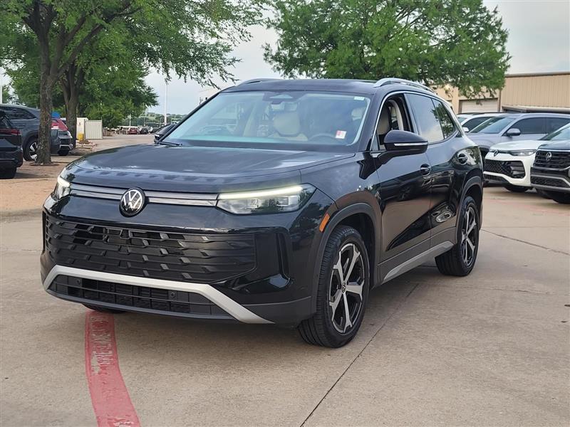 Volkswagen Tiguan SE 2025