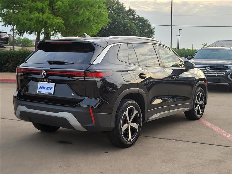 Volkswagen Tiguan SE 2025