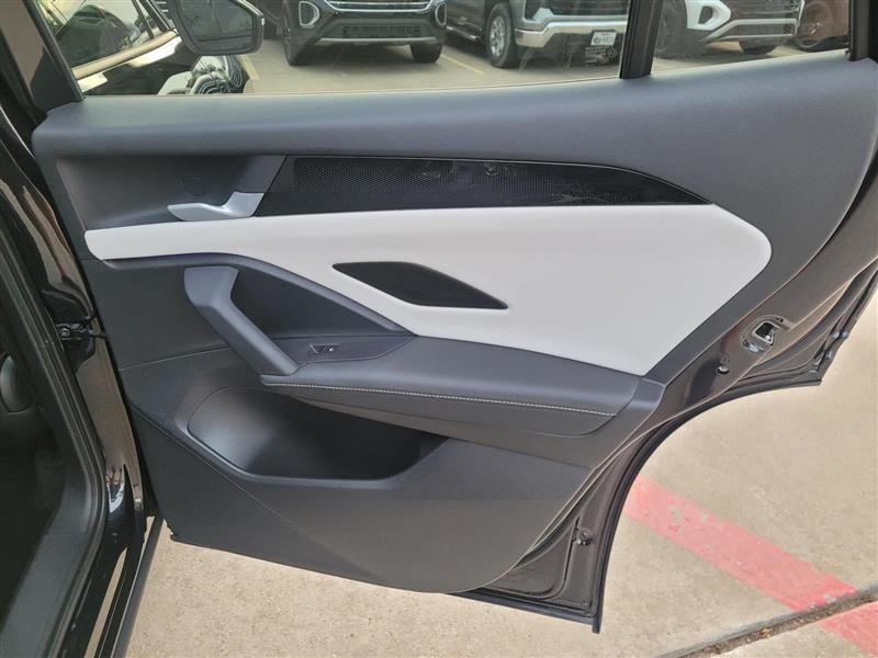 Volkswagen Tiguan SE 2025