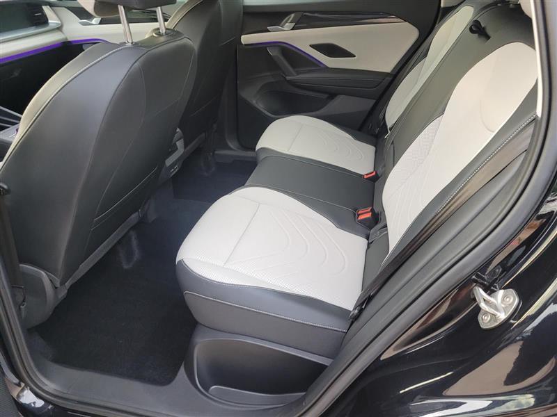 Volkswagen Tiguan SE 2025