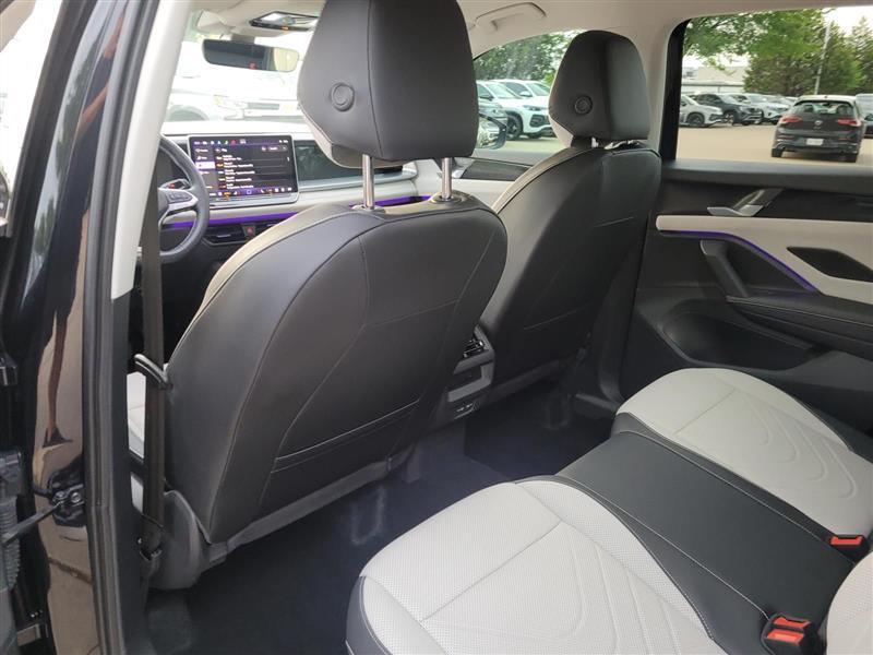 Volkswagen Tiguan SE 2025