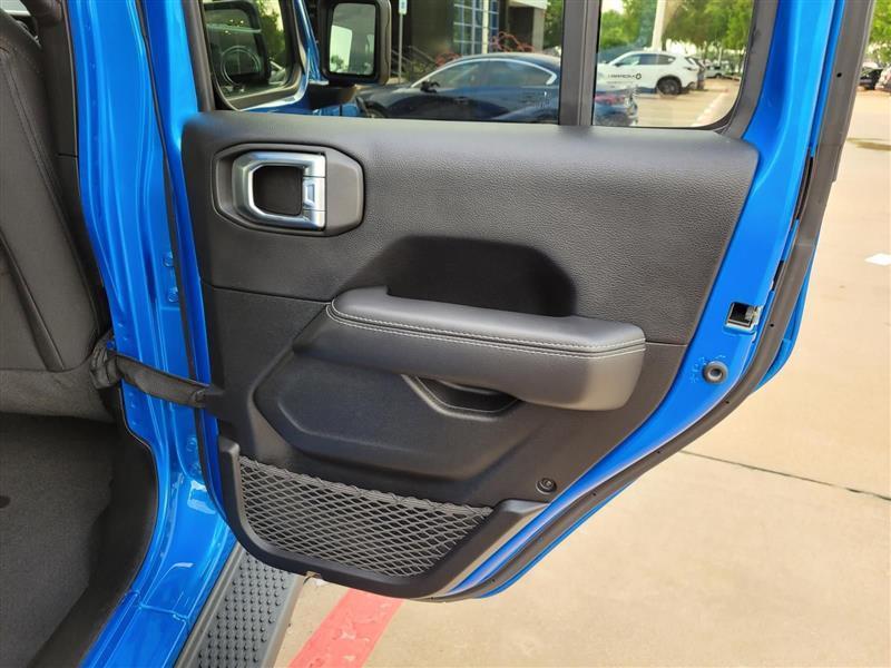 Jeep Wrangler Unlimited Sahara 2021
