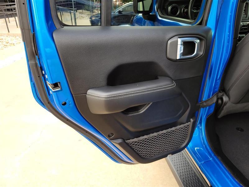 Jeep Wrangler Unlimited Sahara 2021