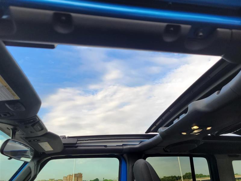 Jeep Wrangler Unlimited Sahara 2021