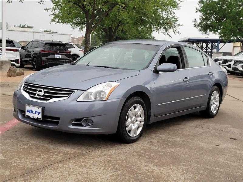 Nissan Altima 2.5 S 2012