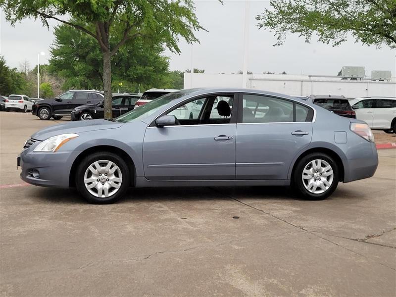 Nissan Altima 2.5 S 2012