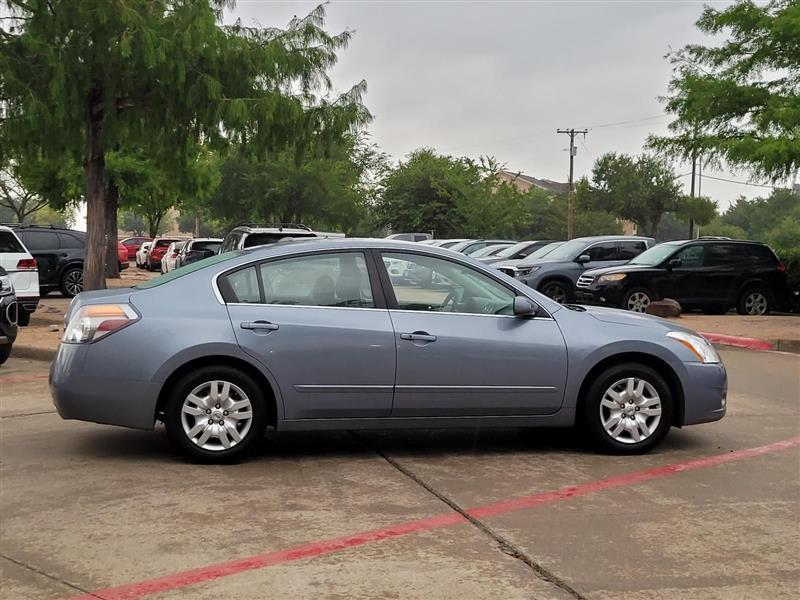 Nissan Altima 2.5 S 2012