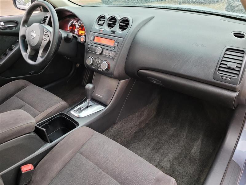 Nissan Altima 2.5 S 2012