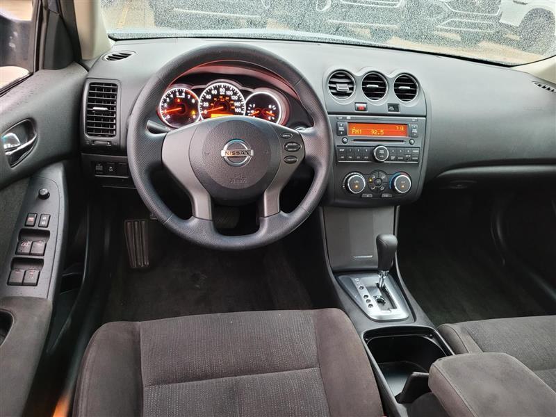 Nissan Altima 2.5 S 2012