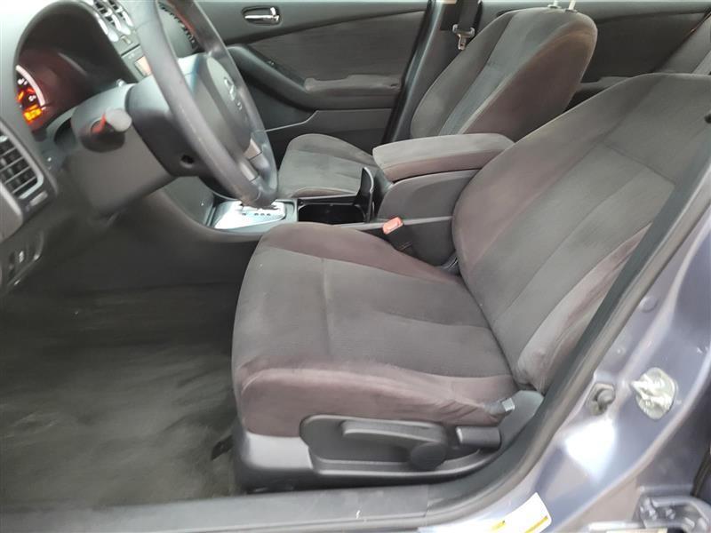 Nissan Altima 2.5 S 2012