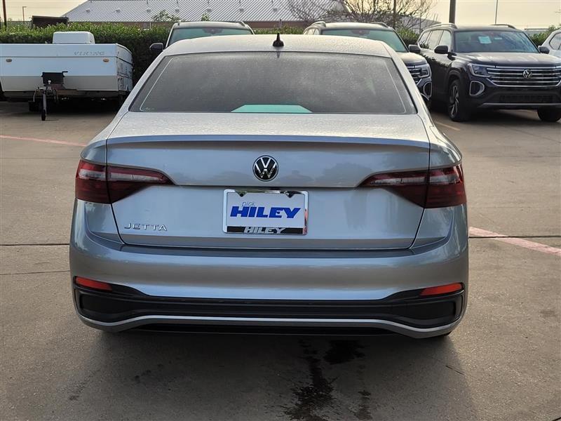 Volkswagen Jetta Sport 2024