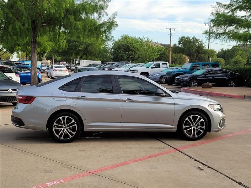 Volkswagen Jetta Sport 2024