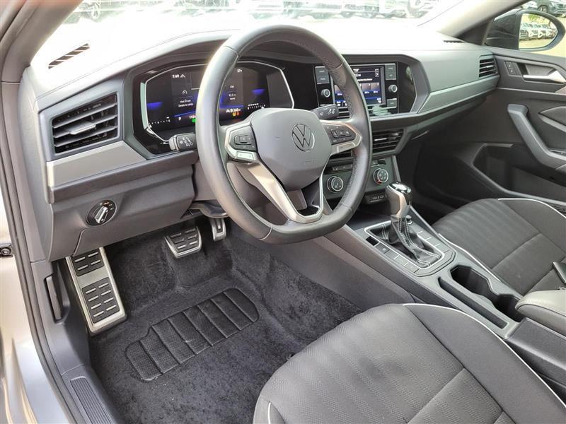 Volkswagen Jetta Sport 2024