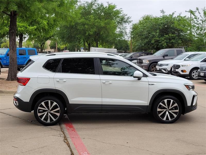 Volkswagen Taos SE 2022