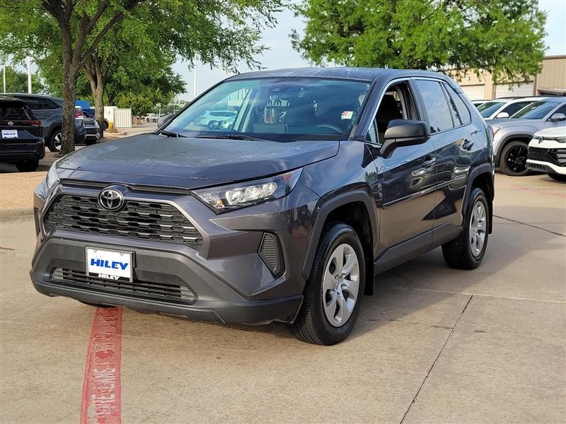 Toyota RAV4 LE AWD 2022