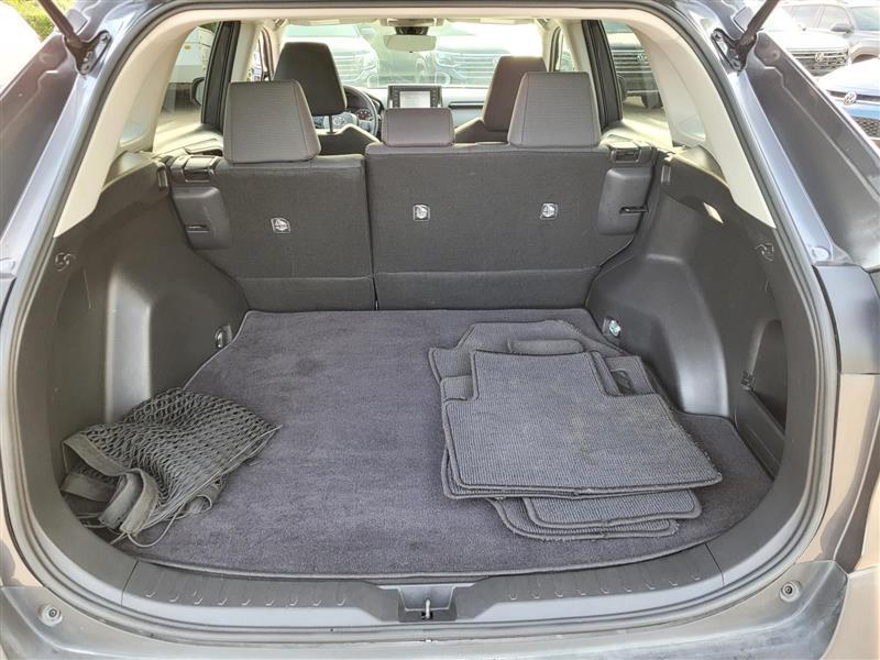 Toyota RAV4 LE AWD 2022