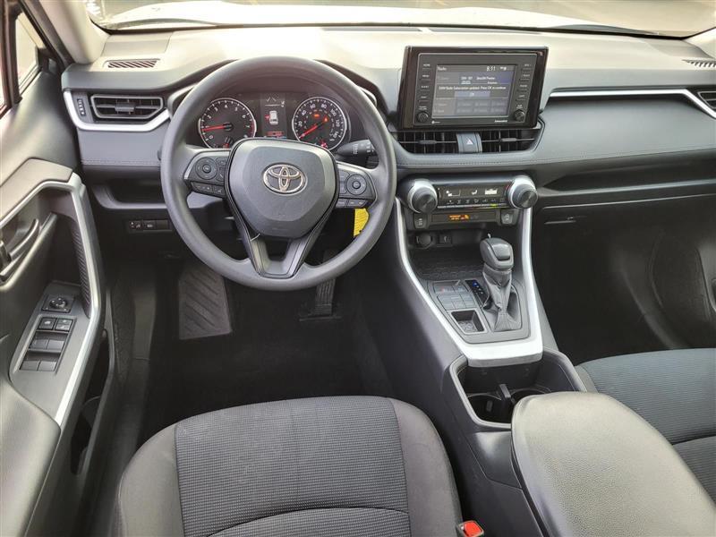 Toyota RAV4 LE AWD 2022