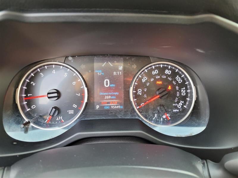 Toyota RAV4 LE AWD 2022