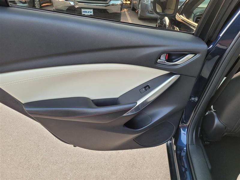 Mazda MAZDA6 i Grand Touring 2015